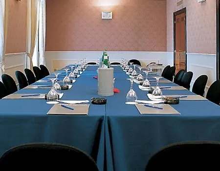 Nh Centro Hotell 4*