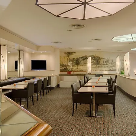 Hotell Nh Centro