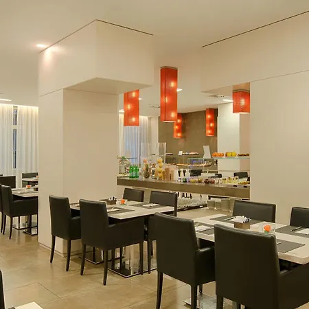 Nh Centro Hotell